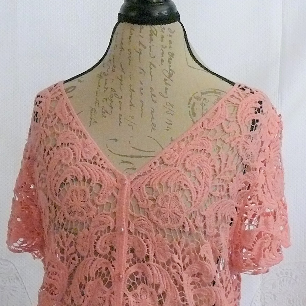 Beautiful Coral Crochet Lace Top Size 2X